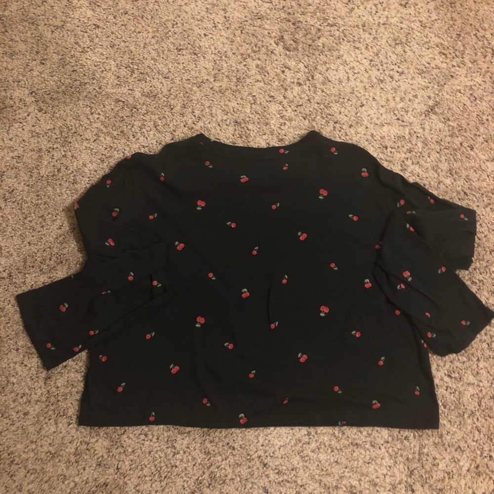 basic long sleeve crop - Picture 4 of 4